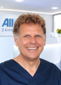 Portrait Oralchirurg A. Schröder (AllDent Stuttgart)