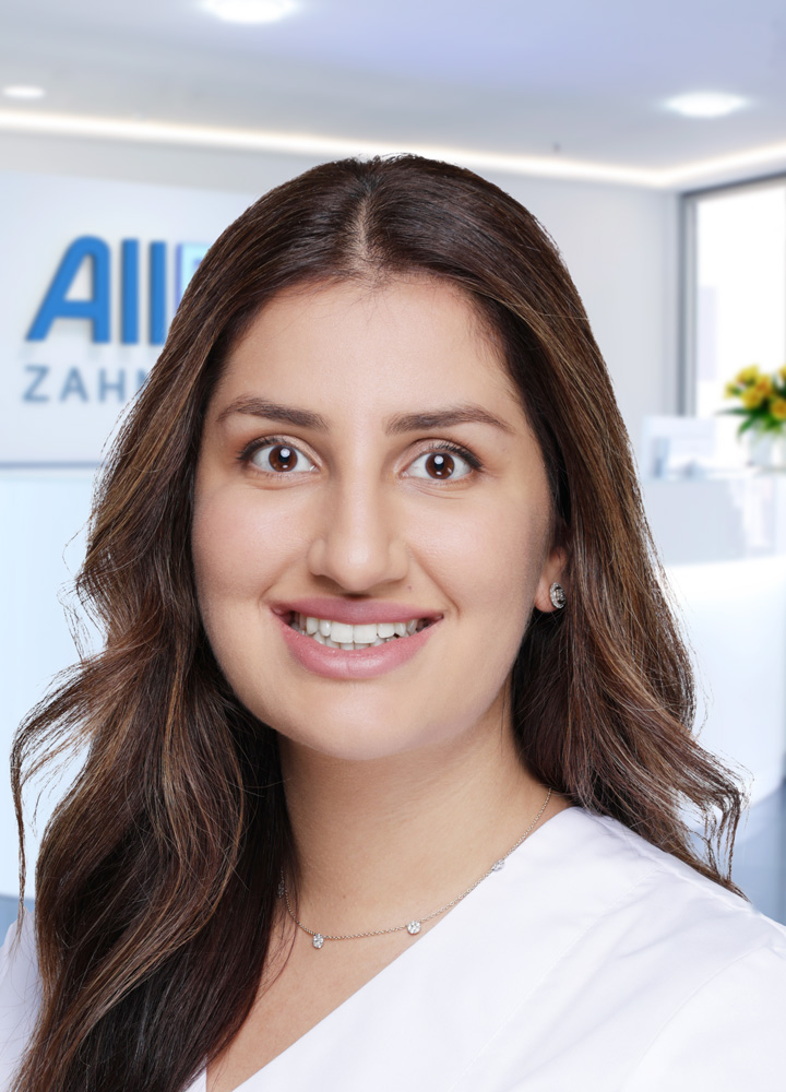 Portrait Ober&auml;rztin Dr. H. Sultansei (AllDent Bochum)