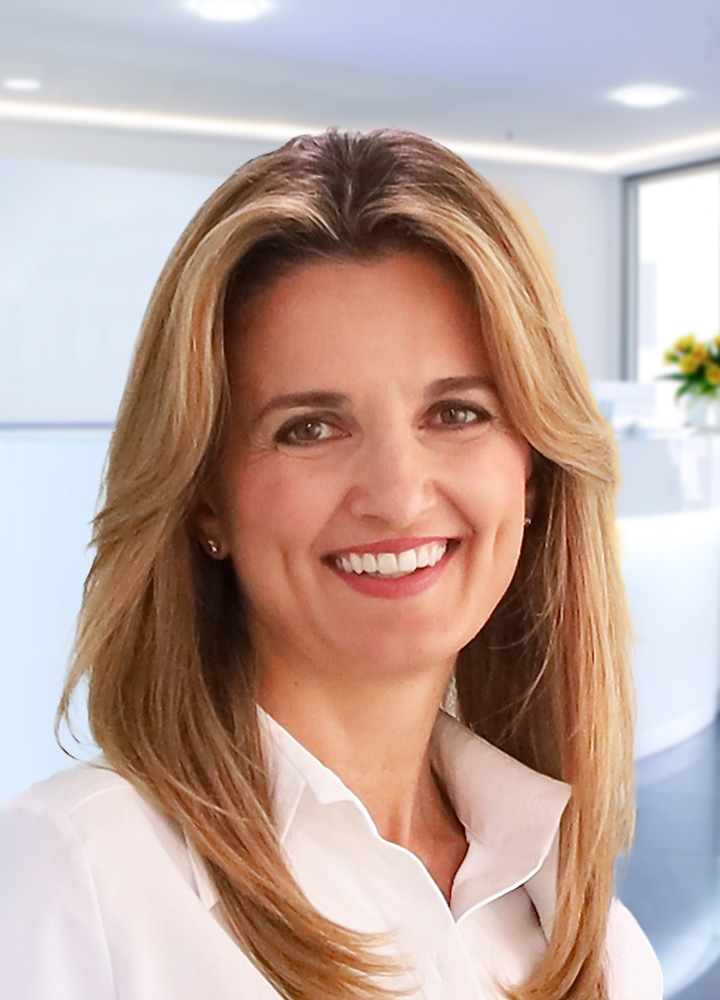 Portrait Gesch&auml;ftsleitung Ivona Leventic (AD Zahnzentrum Dortmund)